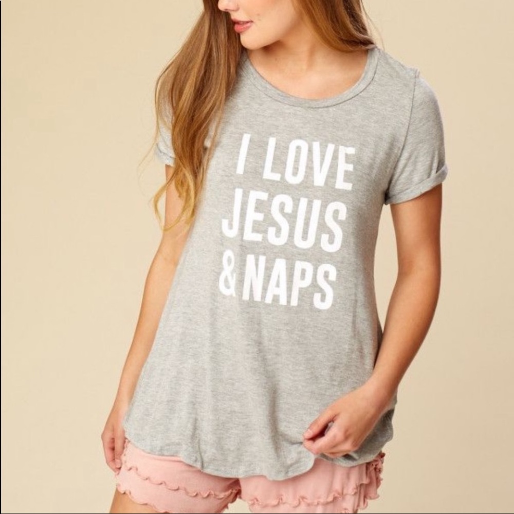 ALTAR’D STATE NWT SLEEP T SHIRT IN GRAY SIZE MEDIUM